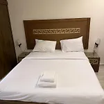 Al Arosa Hostel