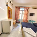 Al Arosa Hostel